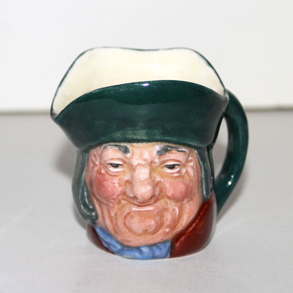 Royal Doulton Toby Philpots mini Mug Porcelain England D6043 vintage figure